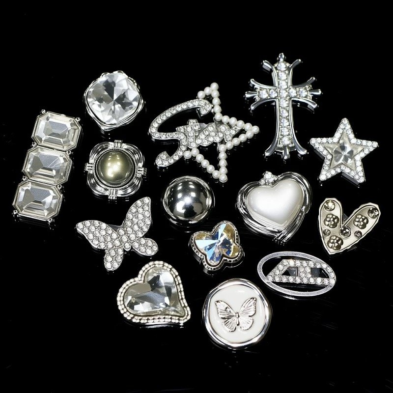 A Wholesaler's Deep Dive into the 2025 Shoe Charm Gold Rush